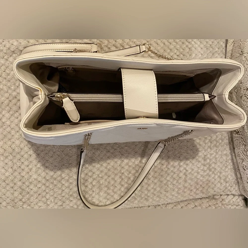 NWOT DKNY Medium Veronica Cream Quilted Satchel Shoulder Bag Gold-Tone Chain - Picture 10 of 16